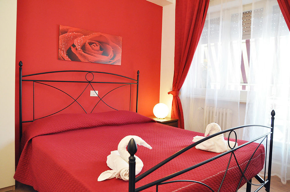 Ideal B&B Рим Екстер'єр фото